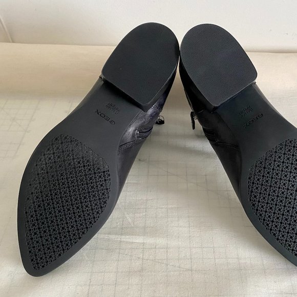 GEOX NWOB Comfy Black Leather Boots Grommets Trim Block Low Heel Zip EU41 US 9.5 - Picture 7 of 9